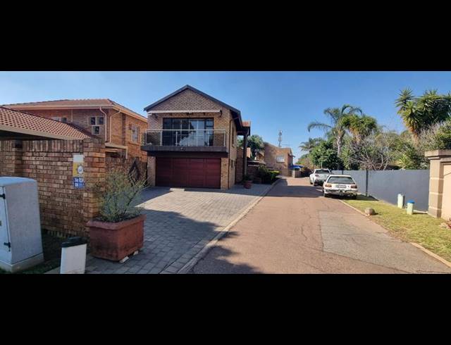 4 BEDROOM HOUSE FOR SALE IN WIERDAGLEN ESTATE